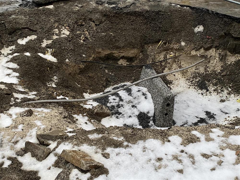 El-kabler fra sidegate. - Klikk for stort bilde