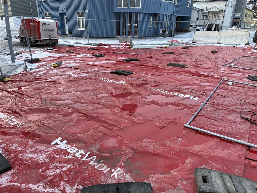 Bildet viser hvordan området tines ned. - Klikk for stort bilde