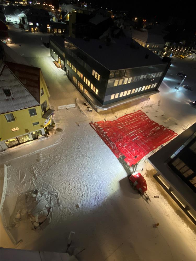 Trase som skal graves fra J. E. Paulsens gt til krysset ved Rådhuset. - Klikk for stort bilde